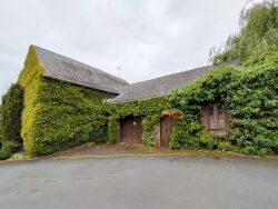 maison-a-vendre-courcite-entree