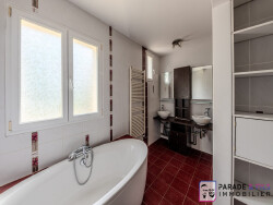 chambre-4-acces-terrasse-couverte