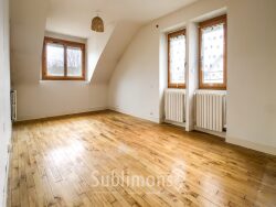 -bureau--a-l-etage