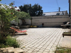 cuisine-ouverte-amenagee-et-equipee