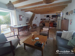 cuisine-ouverte-amenagee-et-equipee