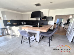 salon-et-sejour-avec-balcon