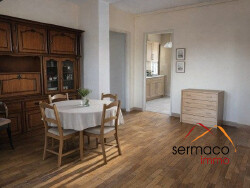 sejour-et-salon-avec-balcon-ia