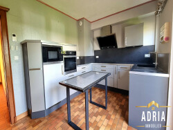 salon-n2-en-mezzanine-projete-avec-ia