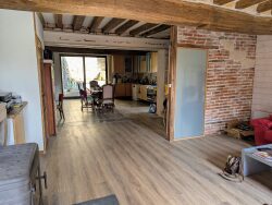 chambre-avec-tomettes-en-terre-cuite