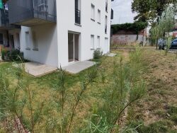 vue-de-la-terrasse-et-du-jardin-privatif