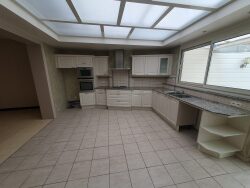 maison-type-6-renescure---cuisine-vue-2