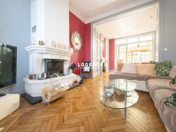 salle-a-manger-avec-vue-sur-le-jardin