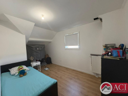 photo1