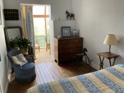 photo1