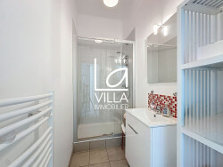 espace-bureau-ou-petite-chambre