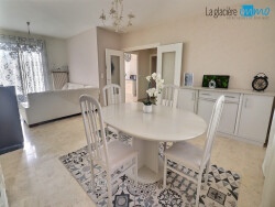 salon-donnant-sue-balcon