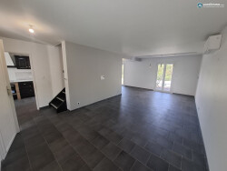 salon-avec-acces-terrasse