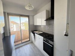 photo1