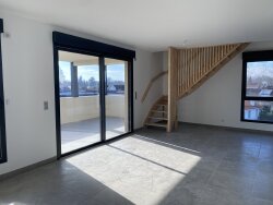 photo1