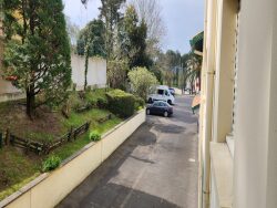 acces-par-tunnel-arriere-de-la-residence