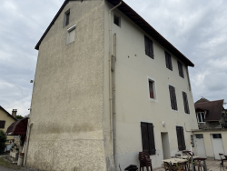 photo1