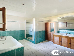 chambre-1-de-la-maison--libre--