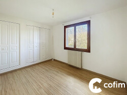 chambre-2-de-la-maison--libre--