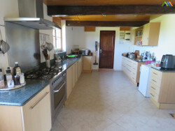 salon--trie-sur-baise