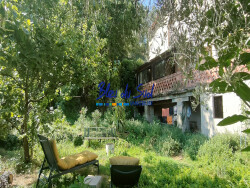 facade-depuis-jardin