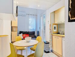 entree-immeuble-de-tourisme