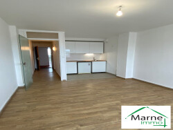 vue-depuis-porte-entree