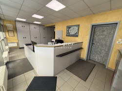 bureau-d-accueil-local-1-