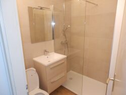 hall-entree-avec-placards-sur-sejour-