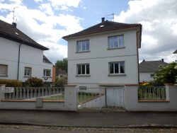 espaces-verts-derriere-la-maison-