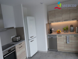 salle-a-manger-donnant-sur-la-terrasse