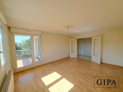 large-balcon-avec-vue-degagee