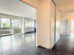 autre-vue---salon---sejour-acces-balcon-