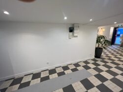 ancienne-cuisine-espace-sur-cour