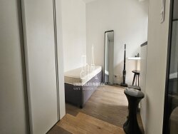 photo2