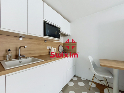 photo1