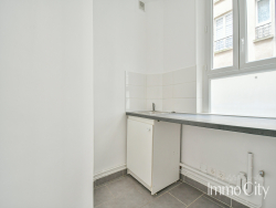 photo1