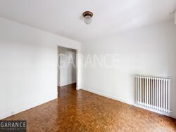 photo2