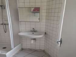 photo1