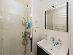 photo9