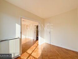 photo1