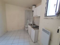 photo1