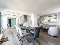 photo1