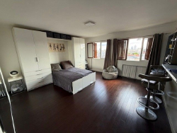 photo1