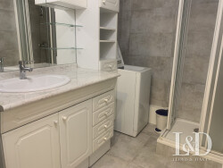 entree-avex-placards