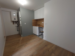 photo1