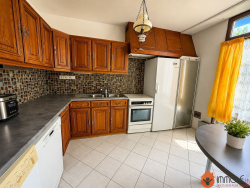photo1