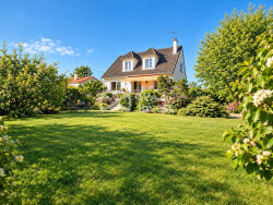 grande-maison-de-macon-avec-beau-jardin