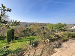 facade-jadin-et-terrasse
