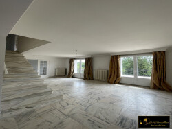 vaste-entree-maison-sonchamps-